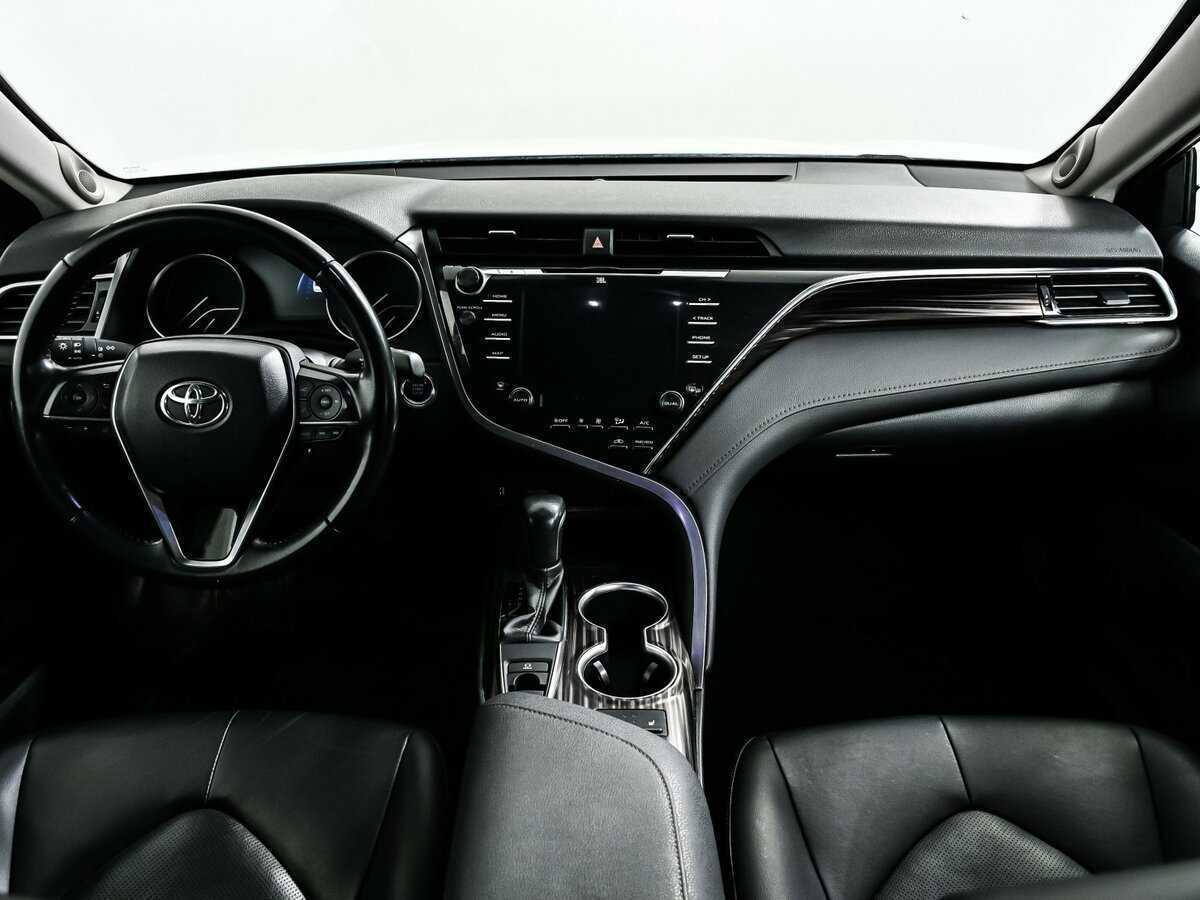 Toyota Camry, 2019 Фото №11
