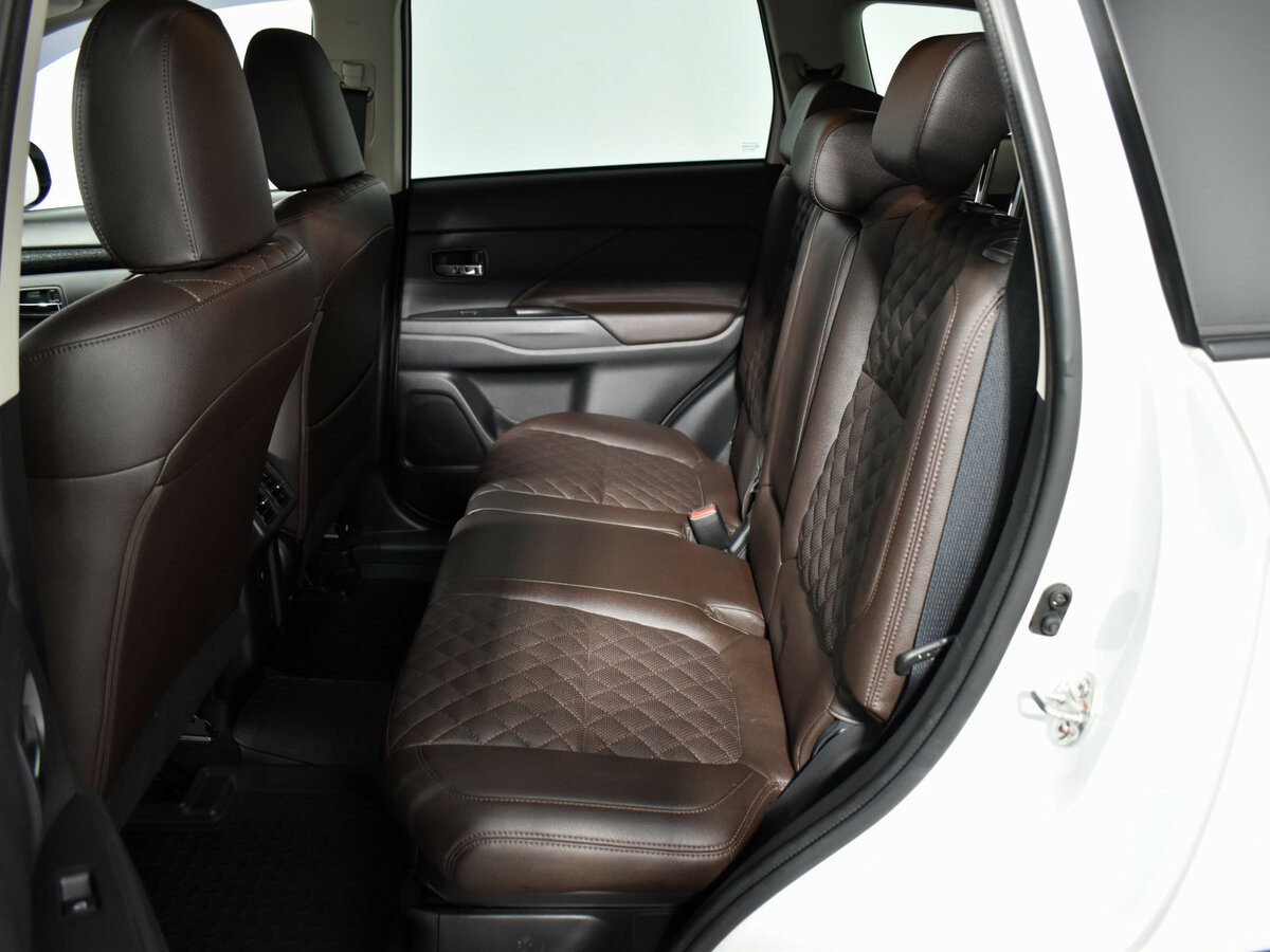 Mitsubishi Outlander III Рестайлинг 3, 2019 Фото №11