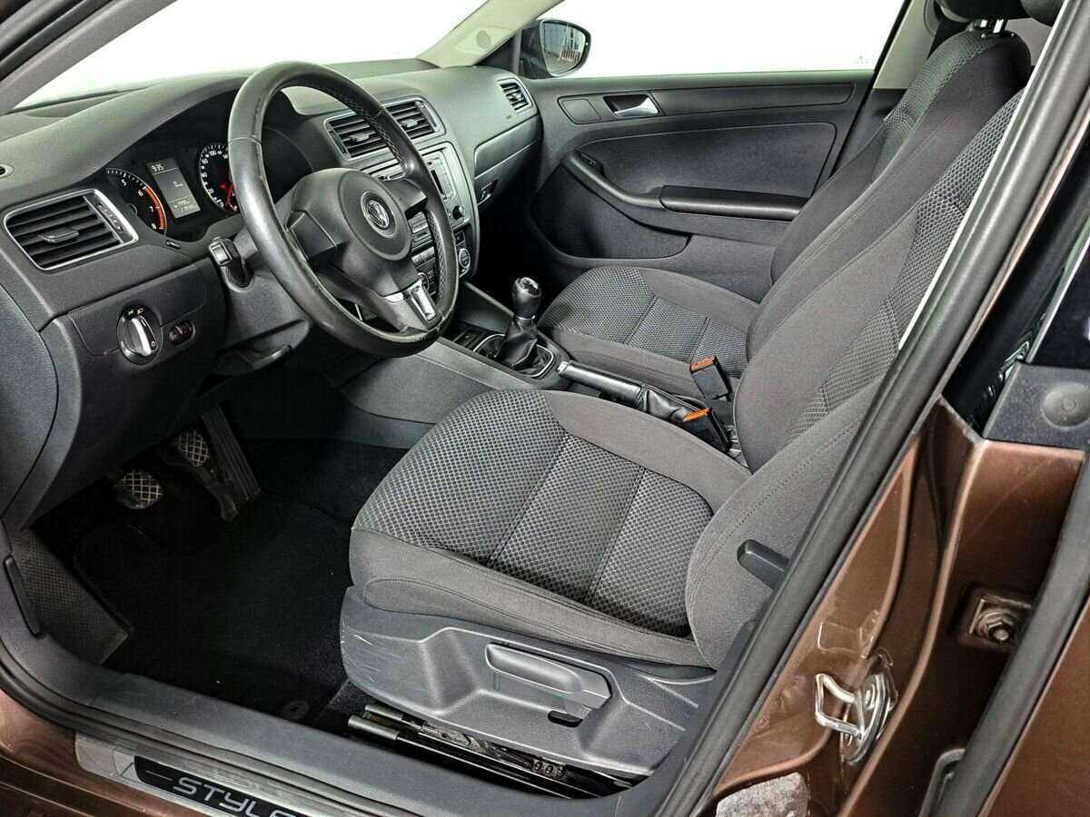 Volkswagen Jetta, 2014 Фото №14