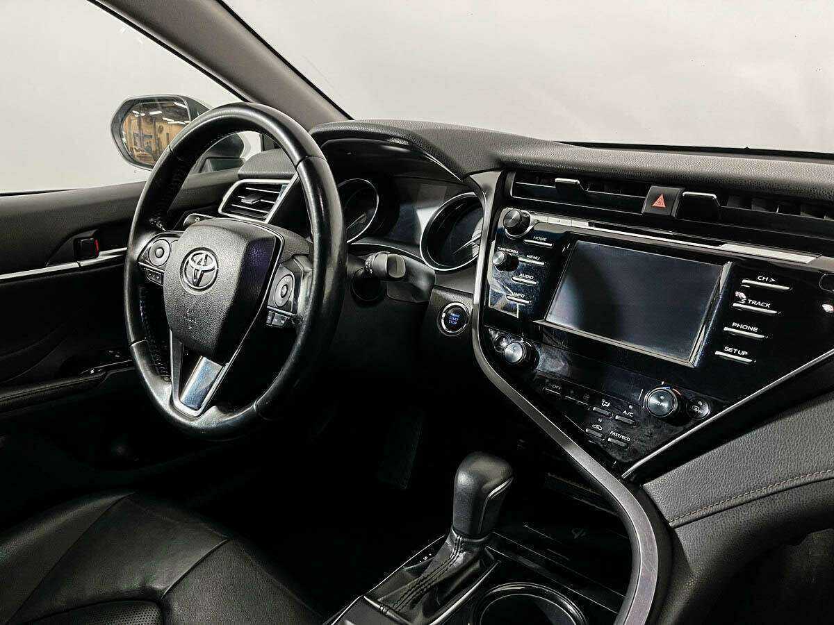 Toyota Camry, 2018 Фото №9