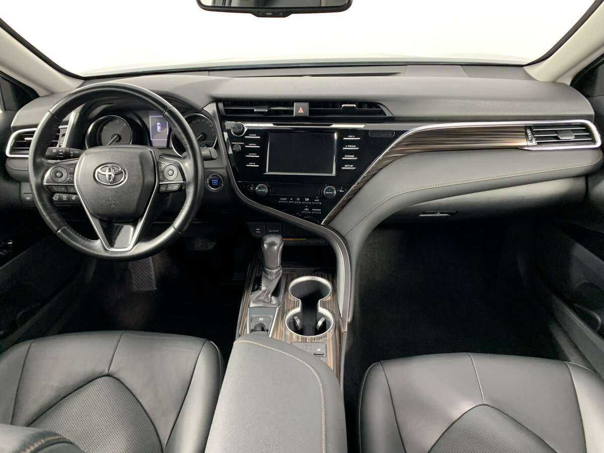 Toyota Camry, 2019 Фото №12