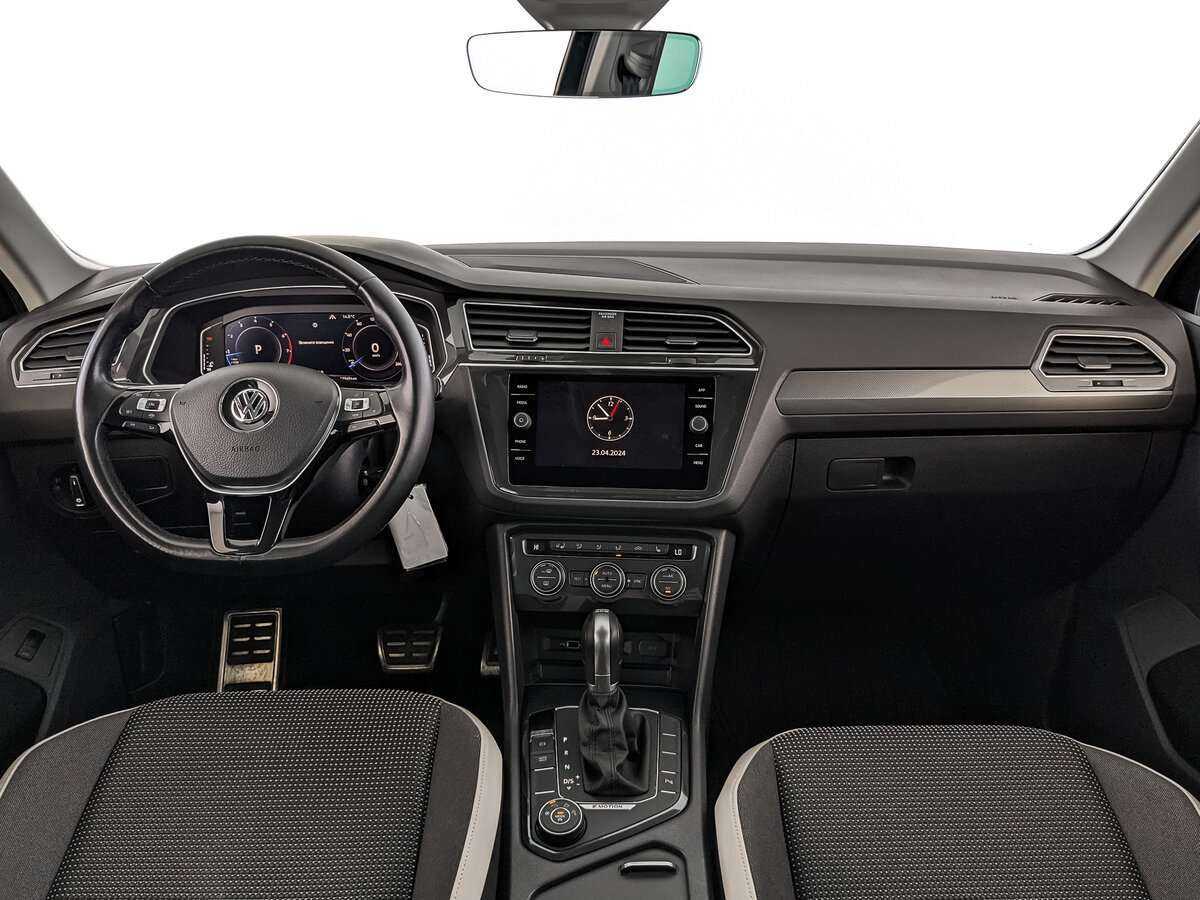 Volkswagen Tiguan, 2019 Фото №13