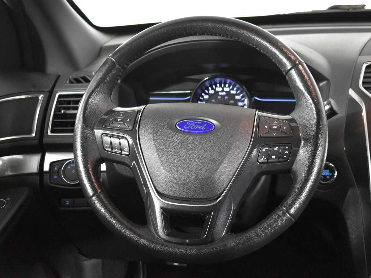 Ford Explorer, 2018 Фото №14
