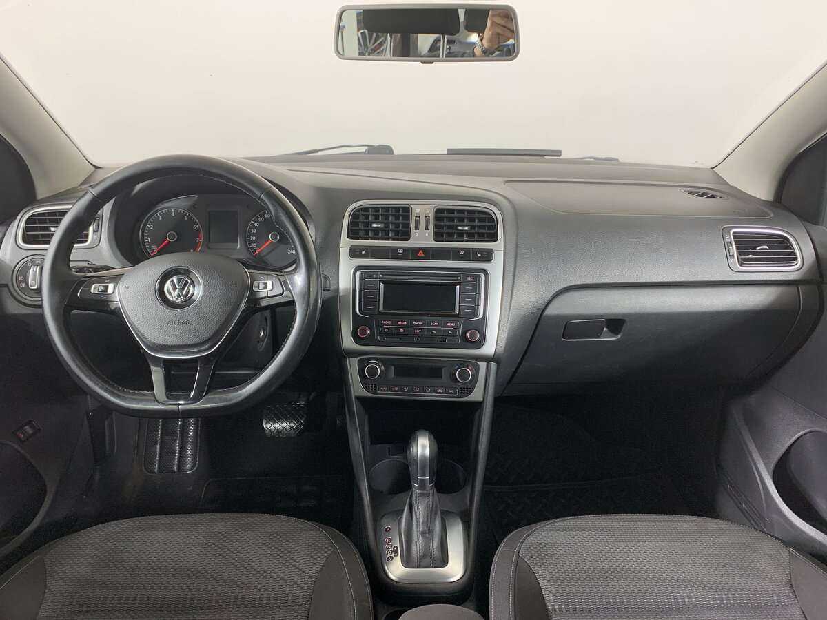 Volkswagen Polo, 2015 Фото №10