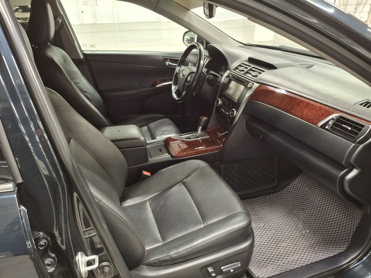 Toyota Camry VII (XV50), 2014 Фото №15