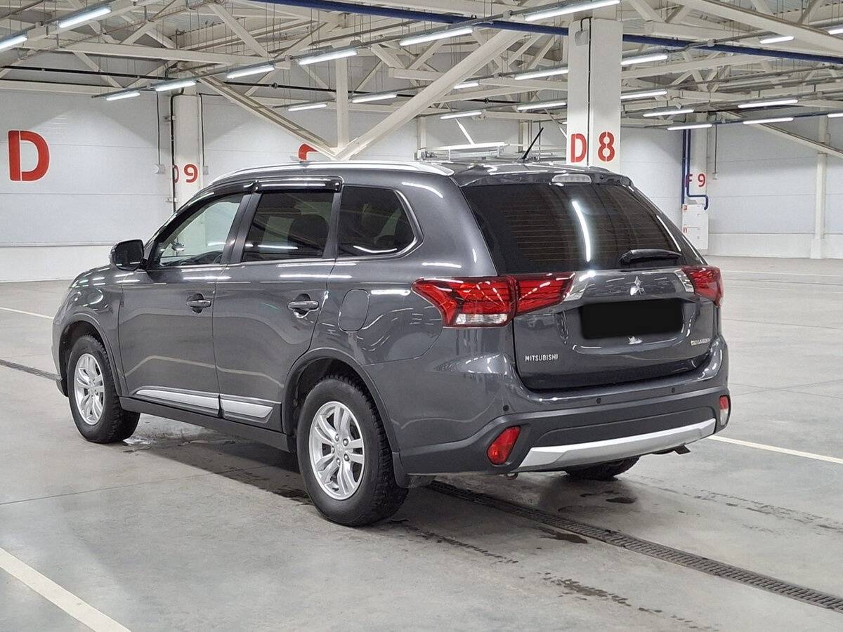 Mitsubishi Outlander III Рестайлинг 2, 2015 Фото №7