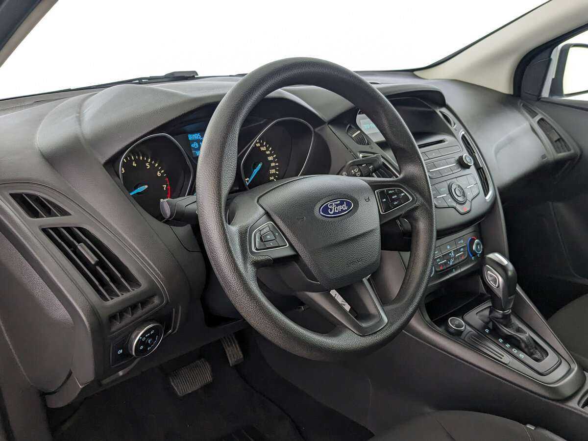 Ford Focus, 2018 Фото №11