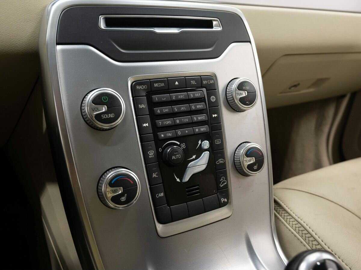 Volvo XC70, 2014 Фото №20