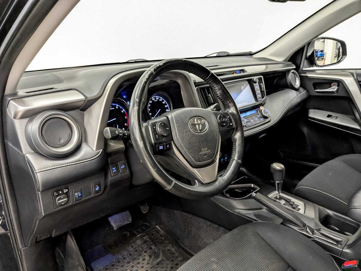 Toyota RAV4, 2017 Фото №16