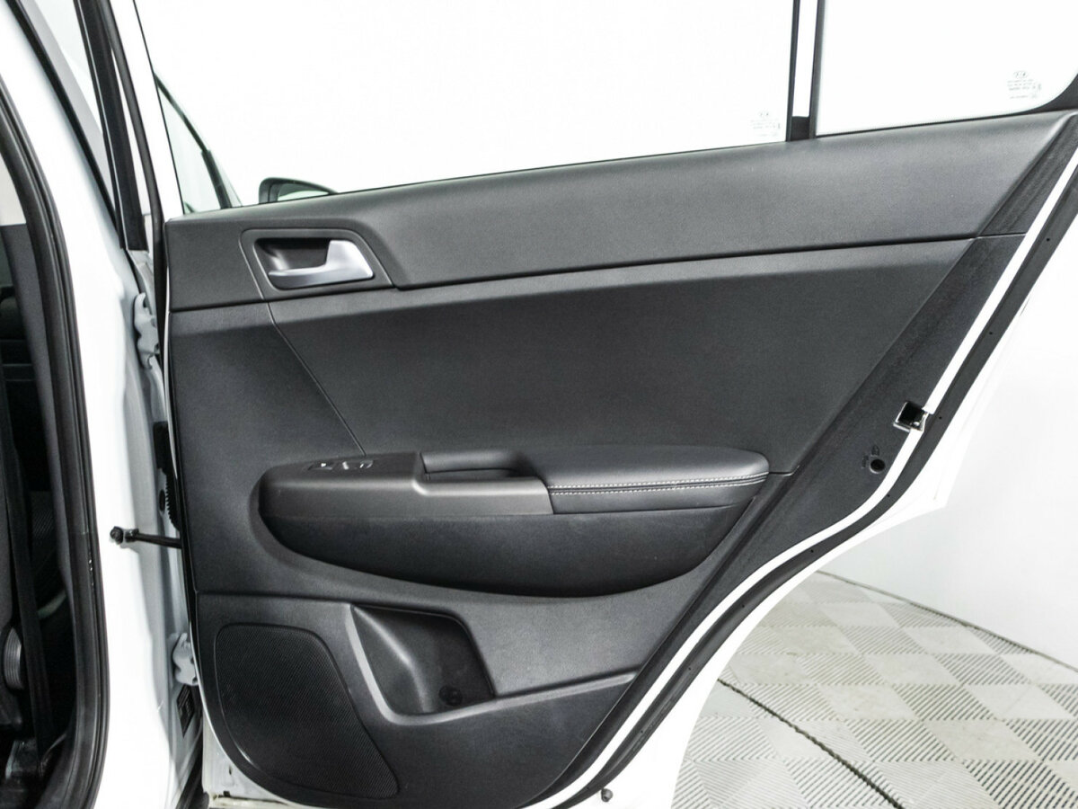 Kia Sportage IV Рестайлинг, 2021 Фото №23