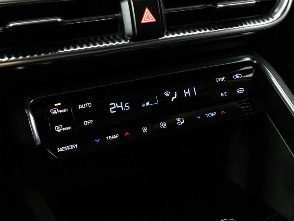 Kia K5, 2020 Фото №17