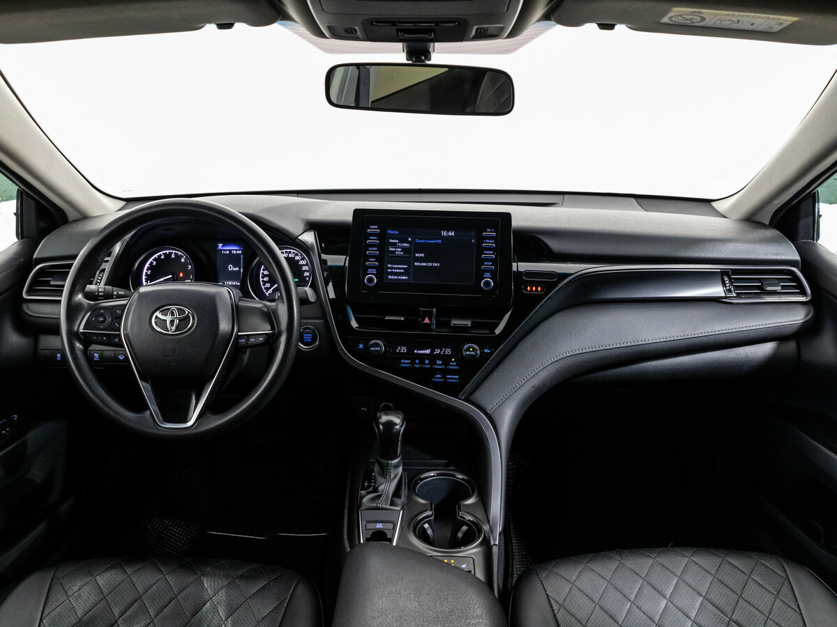 Toyota Camry VIII (XV70) Рестайлинг, 2021 Фото №8