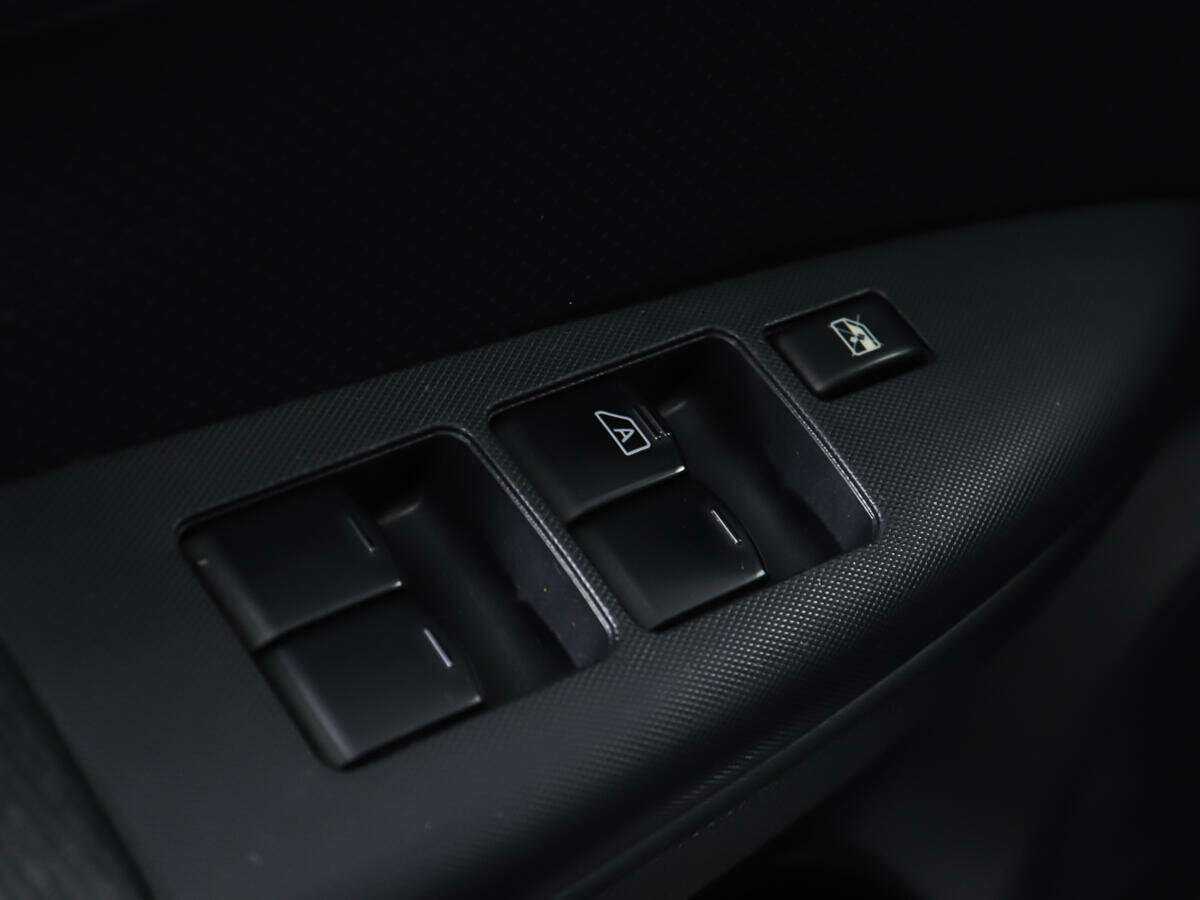 Nissan Note, 2012 Фото №12