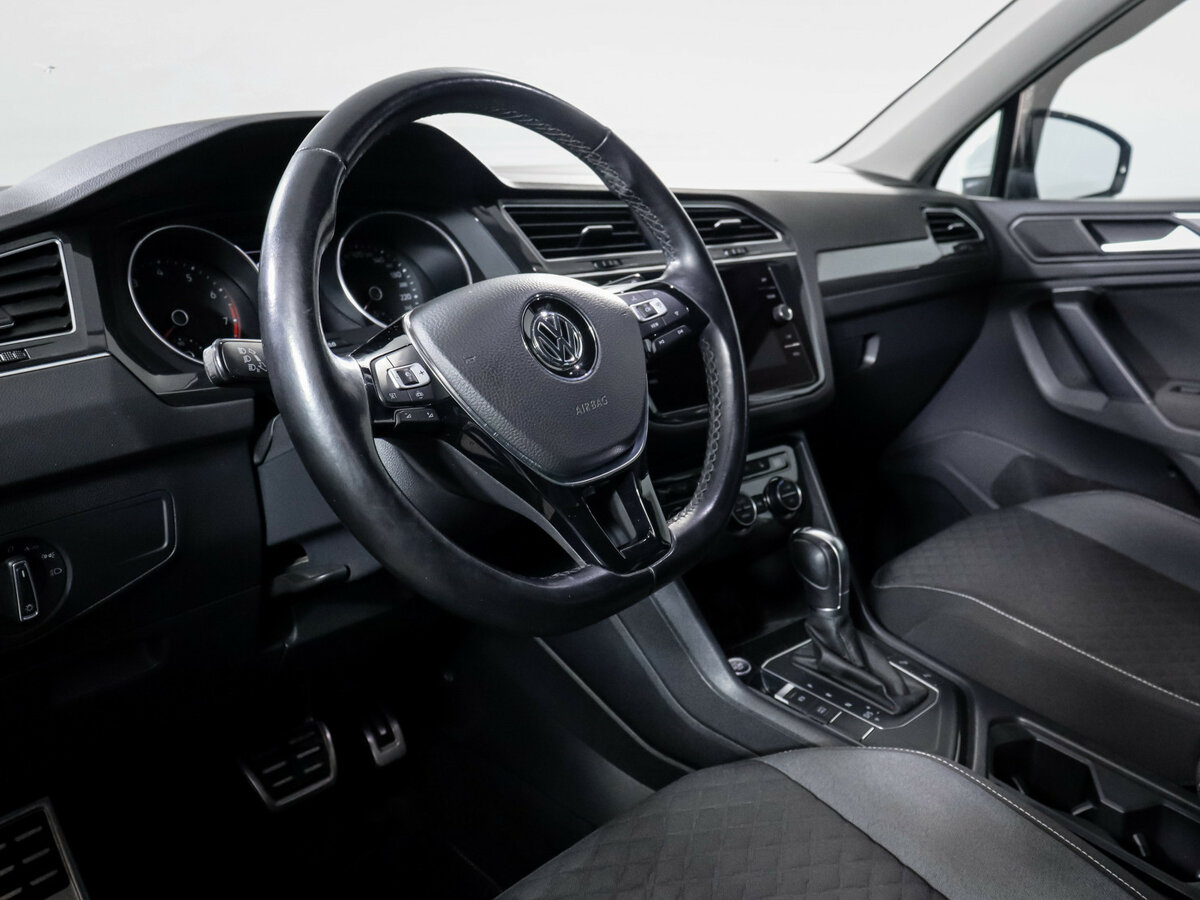 Volkswagen Tiguan II, 2018 Фото №13