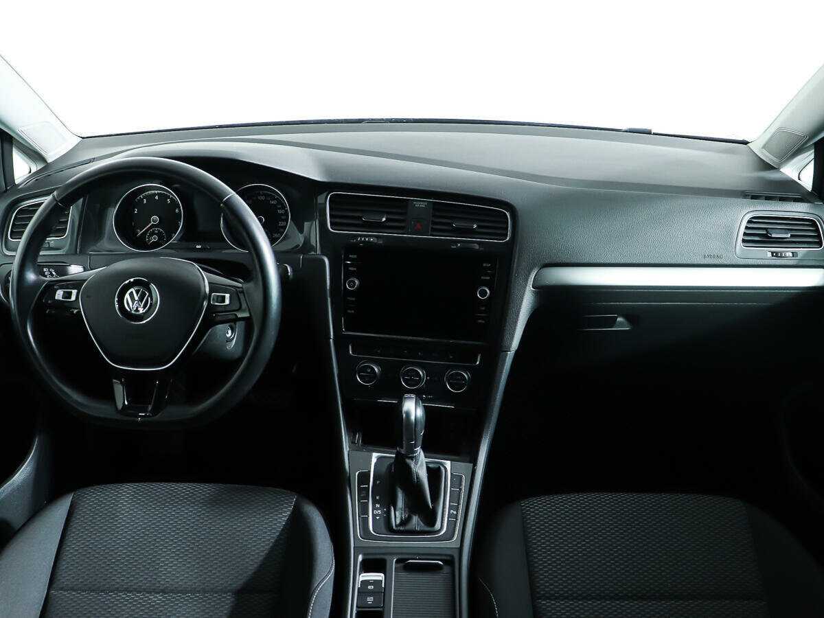 Volkswagen Golf, 2018 Фото №12