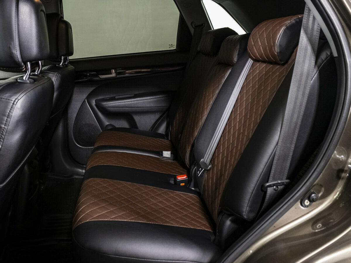Kia Sorento II Рестайлинг, 2015 Фото №11