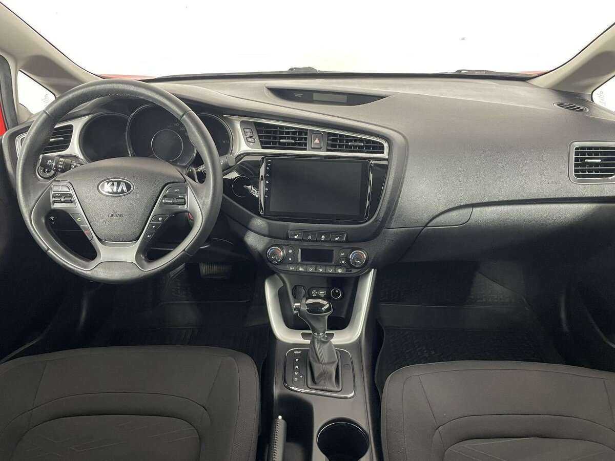 Kia Ceed, 2018 Фото №7