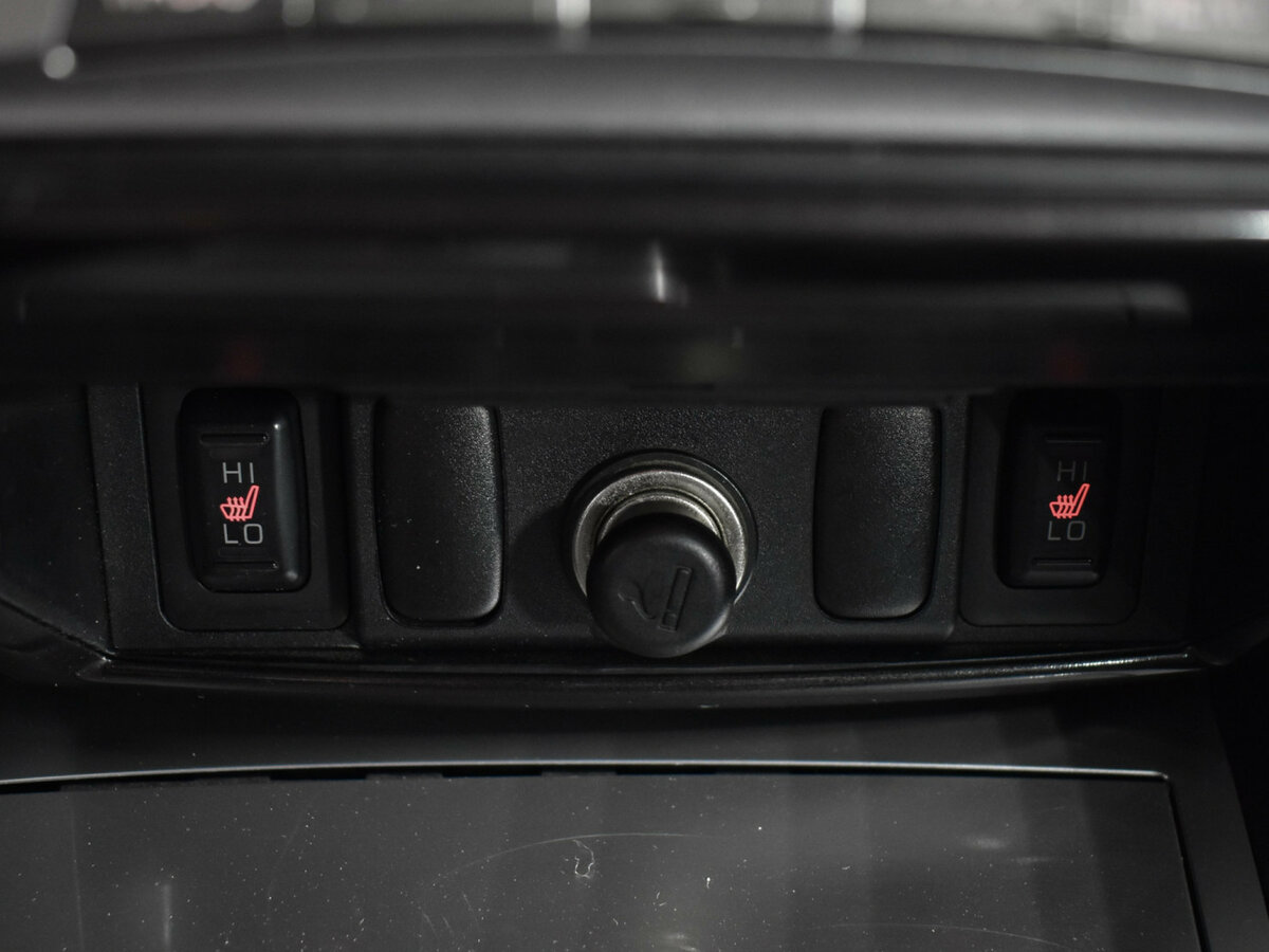 Mitsubishi Pajero Sport II, 2012 Фото №16