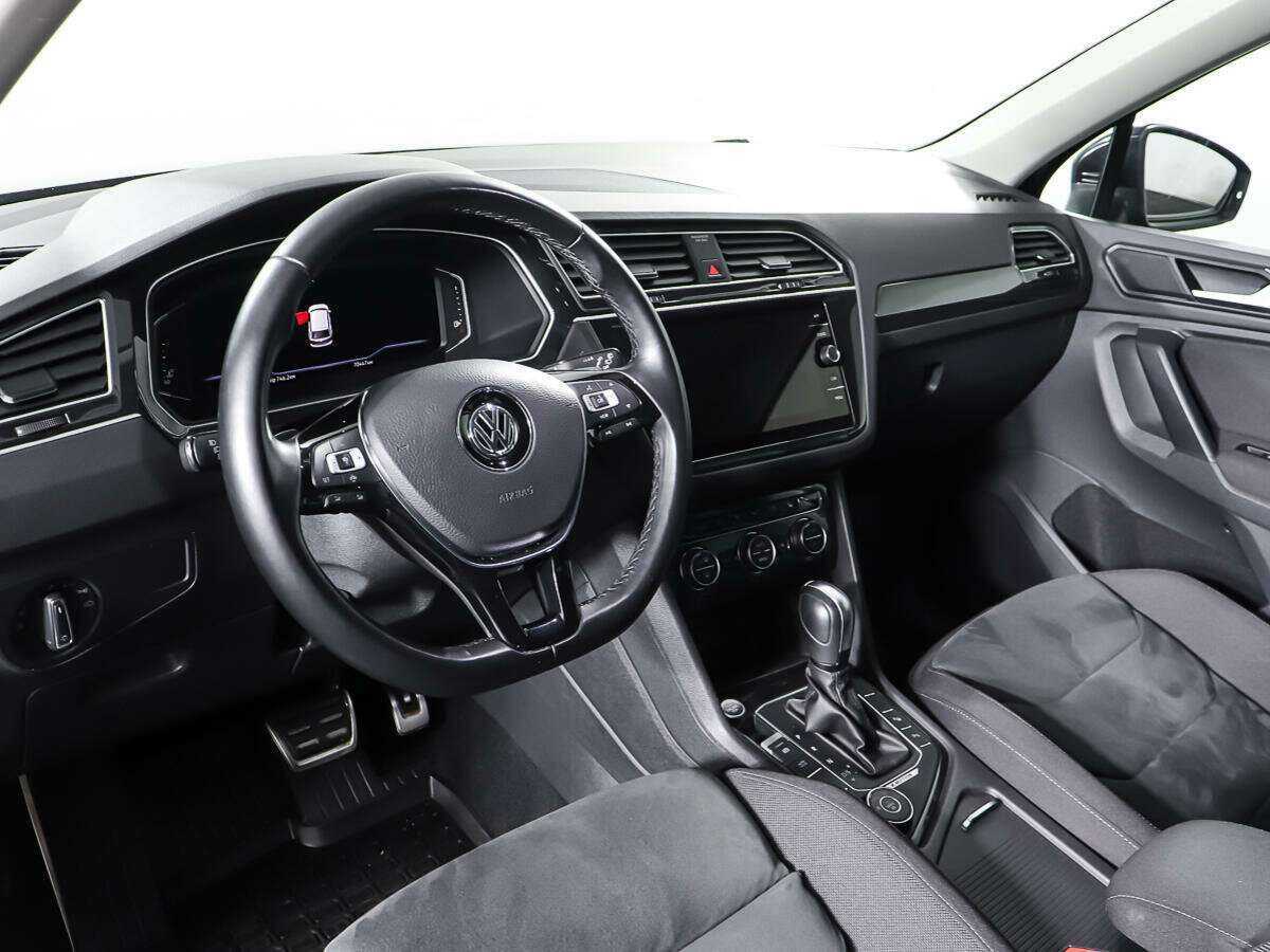 Volkswagen Tiguan, 2020 Фото №14