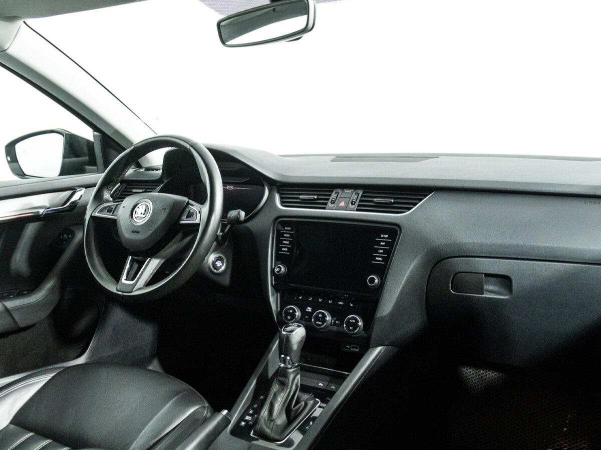 Skoda Octavia III (A7) Рестайлинг, 2019 Фото №9