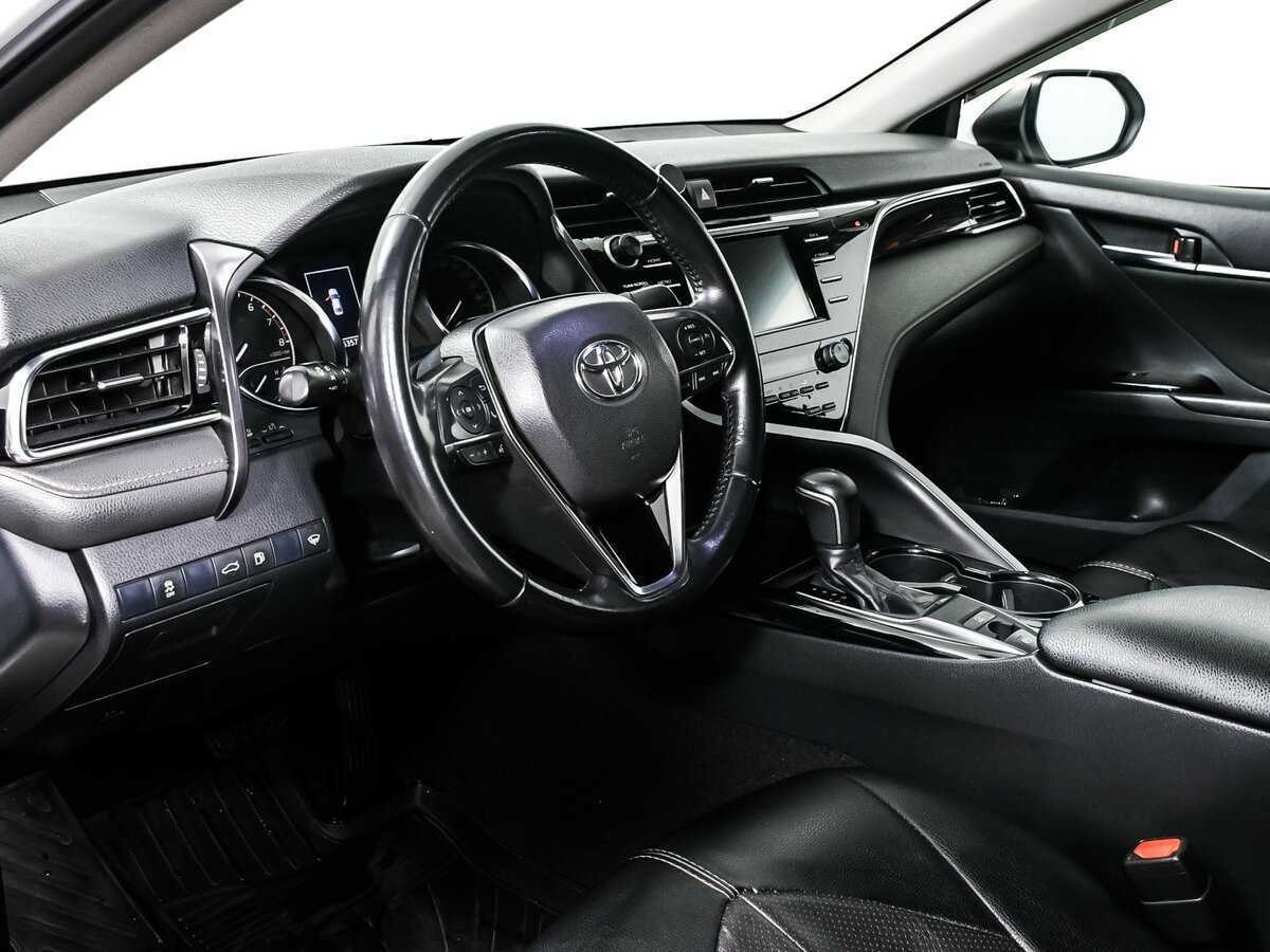Toyota Camry, 2018 Фото №12