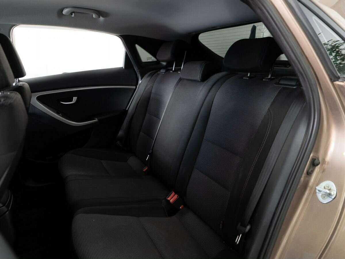 Hyundai i30, 2013 Фото №7
