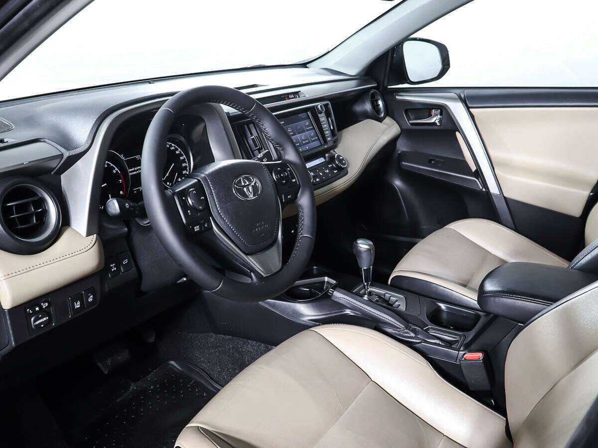 Toyota RAV4, 2018 Фото №12