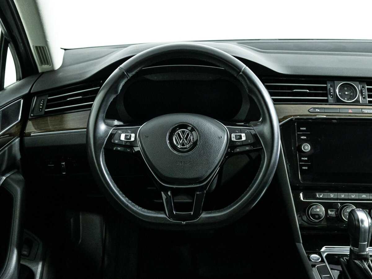Volkswagen Passat, 2017 Фото №20