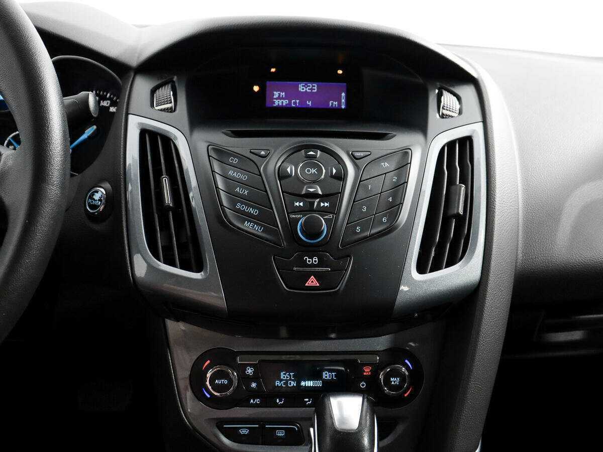 Ford Focus, 2012 Фото №12