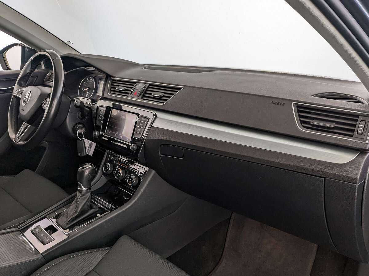 Skoda Superb, 2019 Фото №9