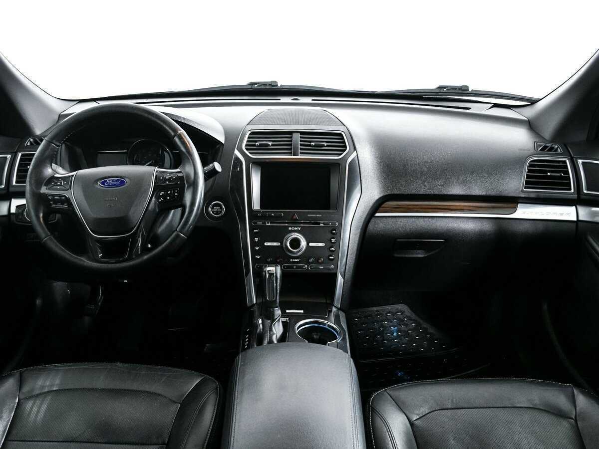 Ford Explorer, 2016 Фото №9
