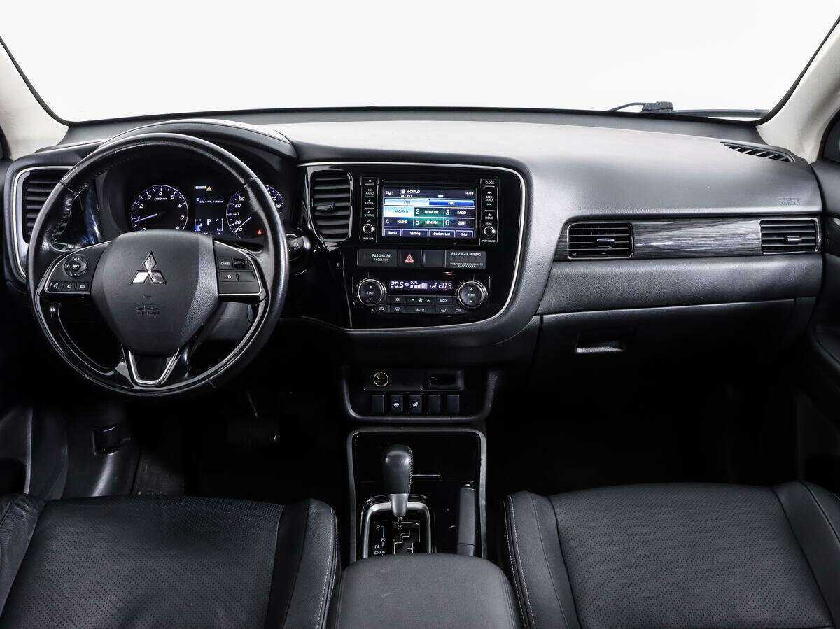 Mitsubishi Outlander, 2017 Фото №8