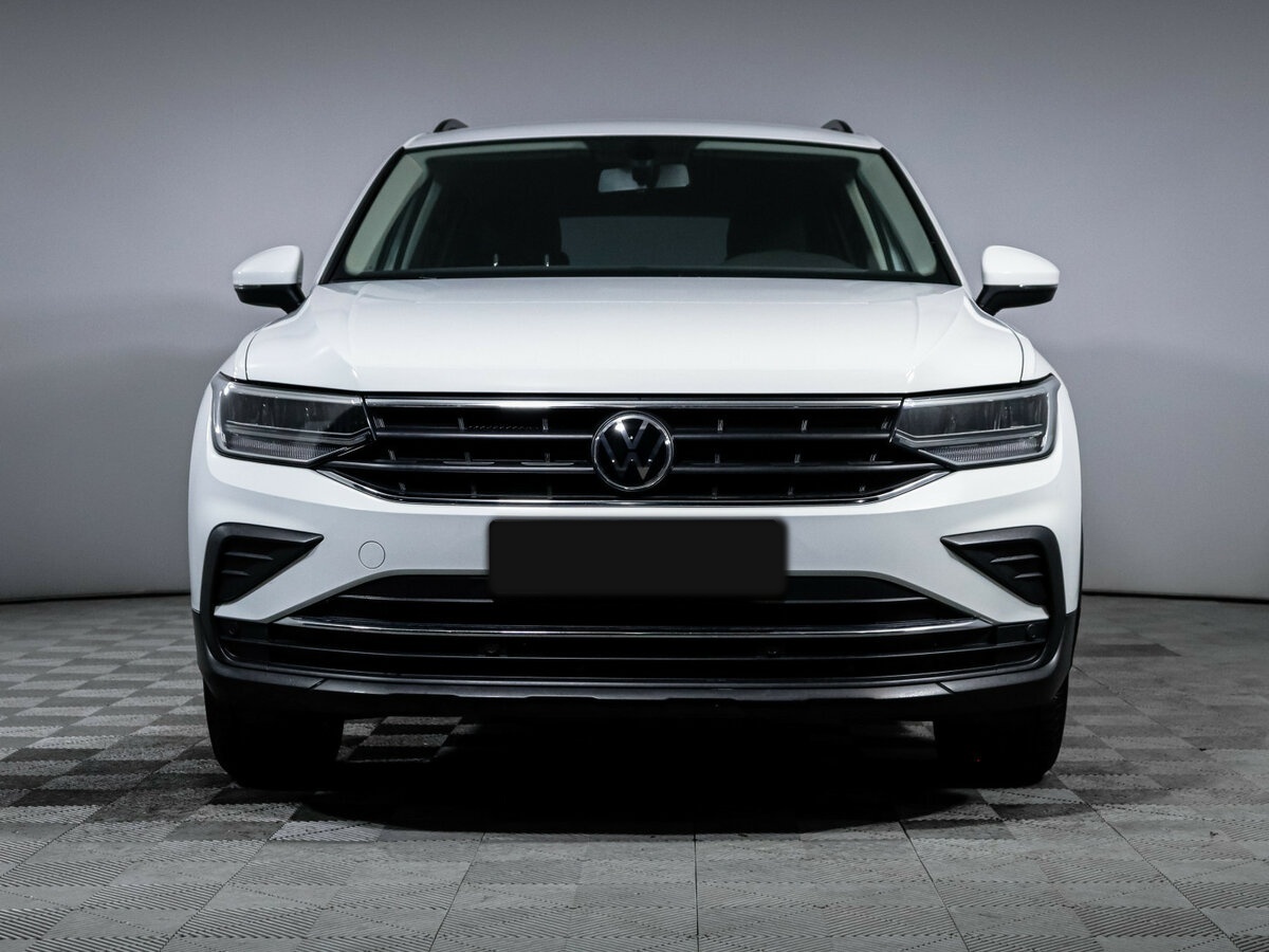 Volkswagen Tiguan II Рестайлинг, 2021 Фото №2