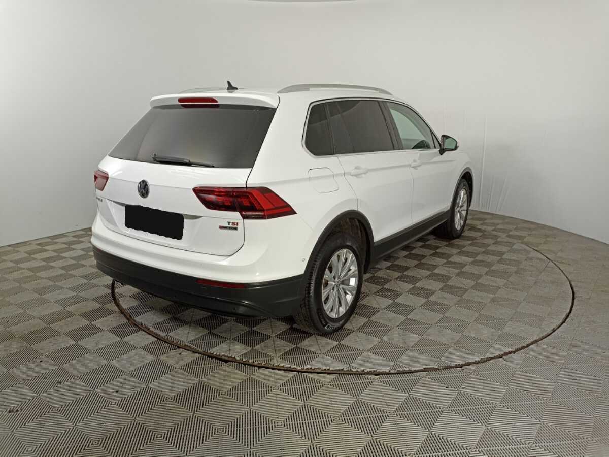 Volkswagen Tiguan, 2017 Фото №5