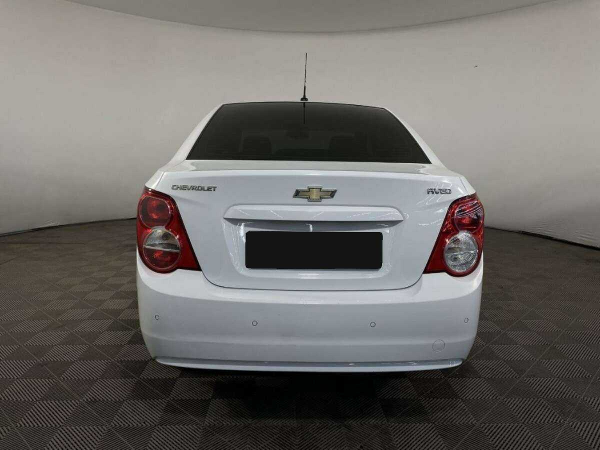 Chevrolet Aveo, 2015 Фото №1