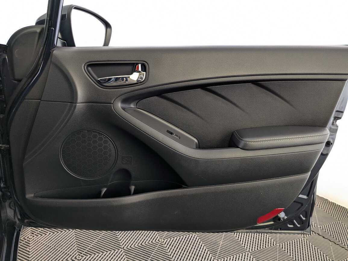 Kia Cerato, 2019 Фото №20