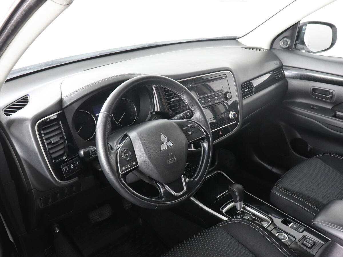 Mitsubishi Outlander, 2020 Фото №9