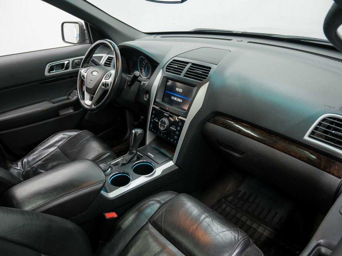 Ford Explorer, 2013 Фото №7