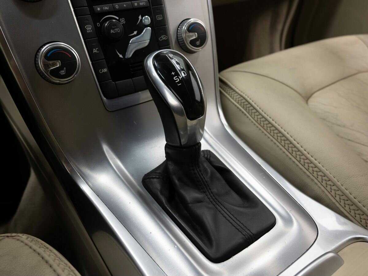 Volvo XC70, 2014 Фото №21