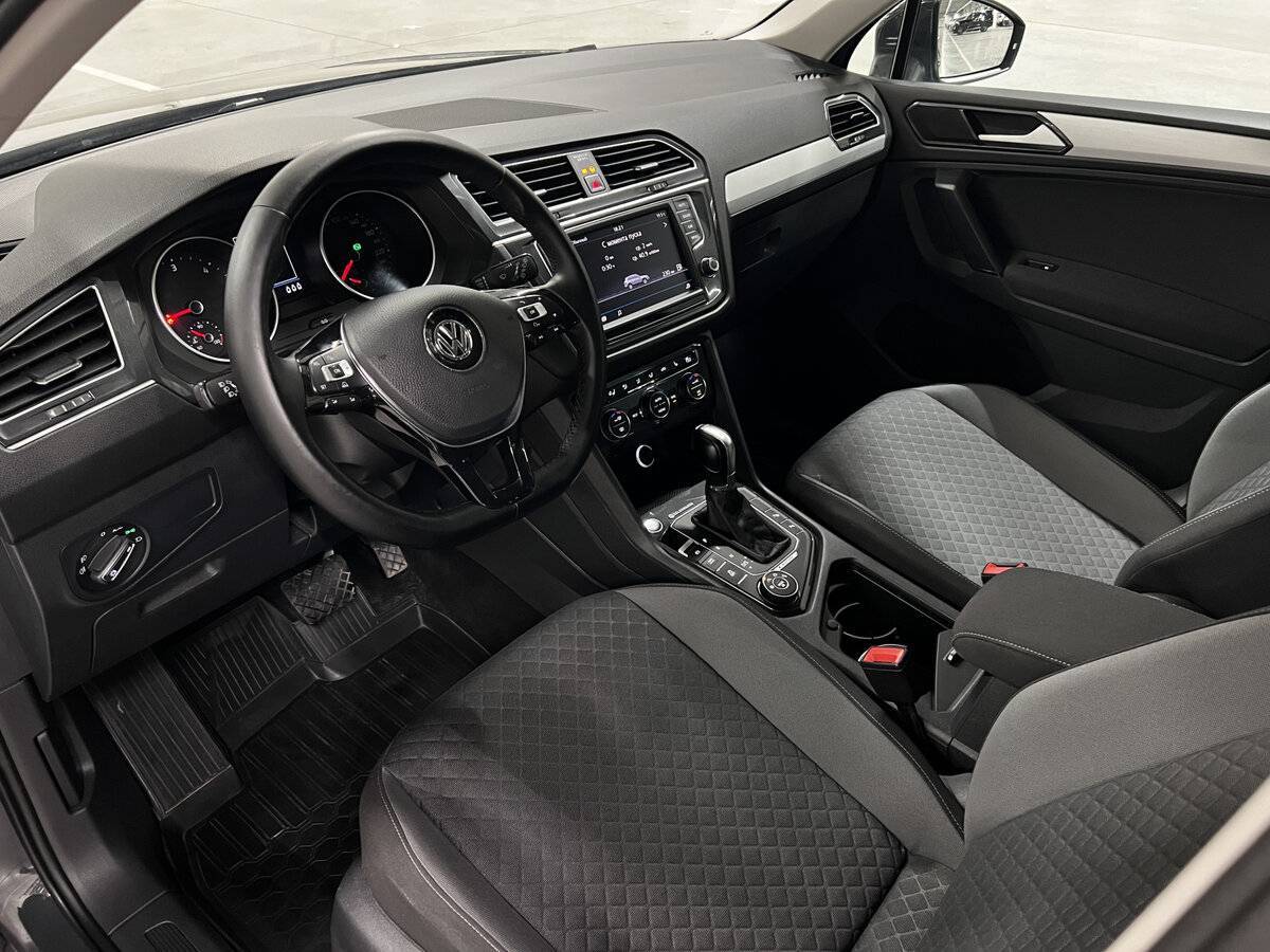Volkswagen Tiguan, 2017 Фото №16