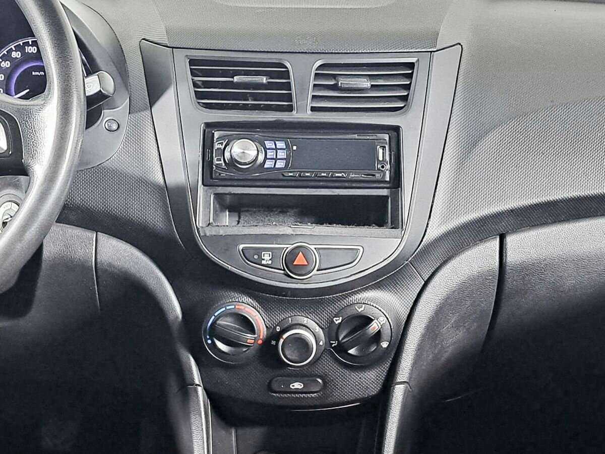 Hyundai Solaris, 2012 Фото №11