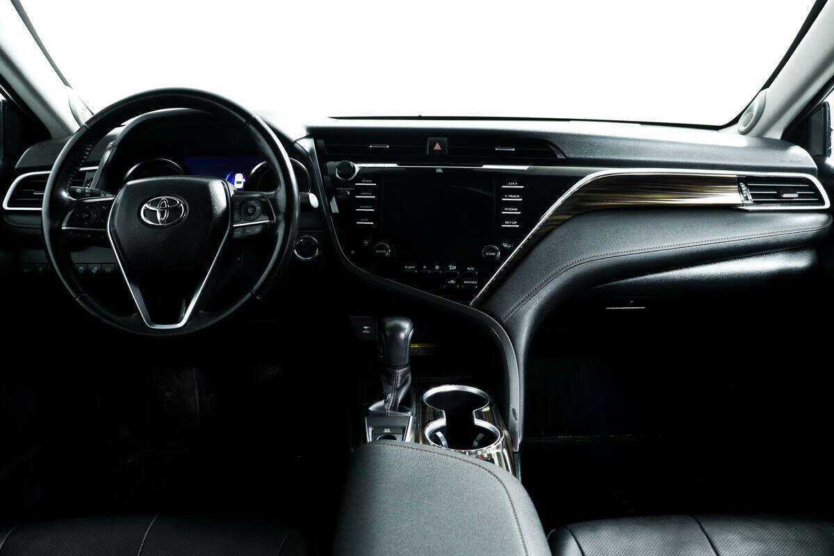 Toyota Camry, 2019 Фото №11