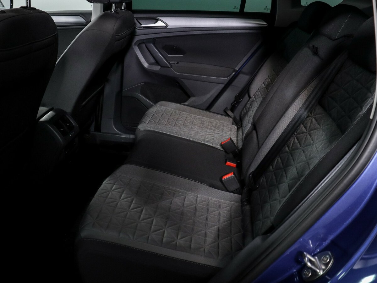 Volkswagen Tiguan II Рестайлинг, 2021 Фото №8