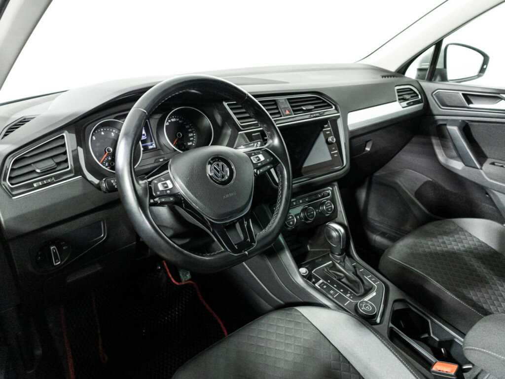 Volkswagen Tiguan, 2019 Фото №11