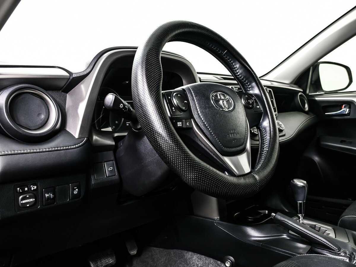 Toyota RAV4, 2016 Фото №12