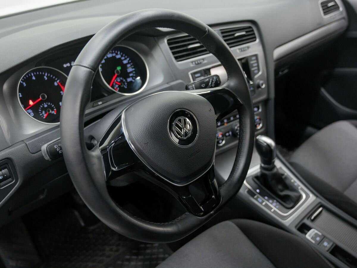 Volkswagen Golf, 2014 Фото №17