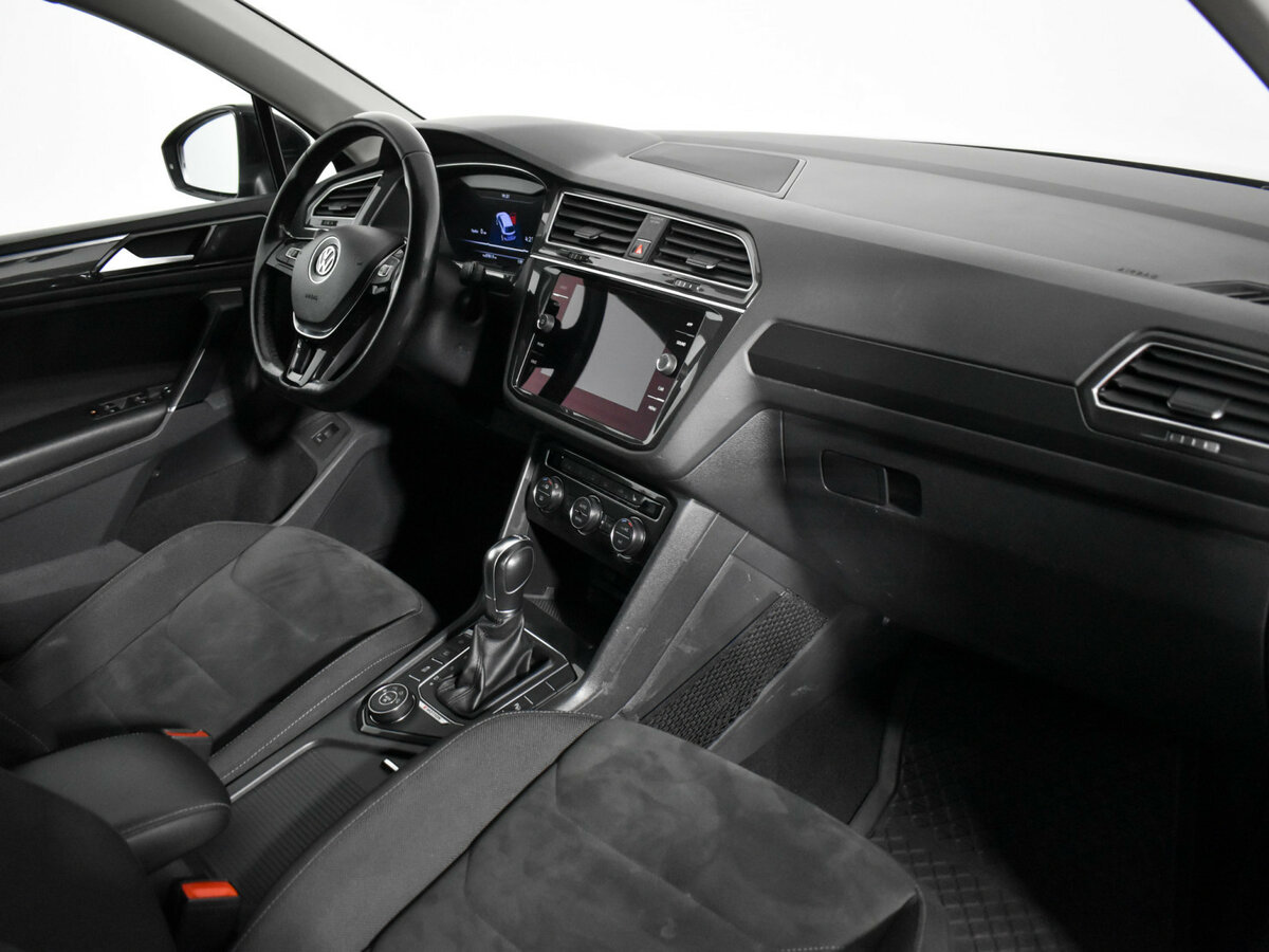 Volkswagen Tiguan II, 2017 Фото №12