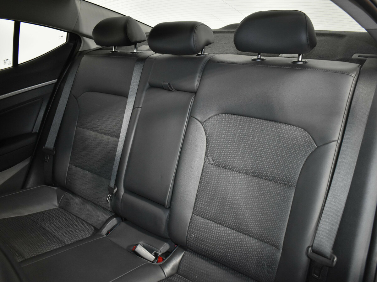 Hyundai Elantra VI (AD) Рестайлинг, 2019 Фото №12