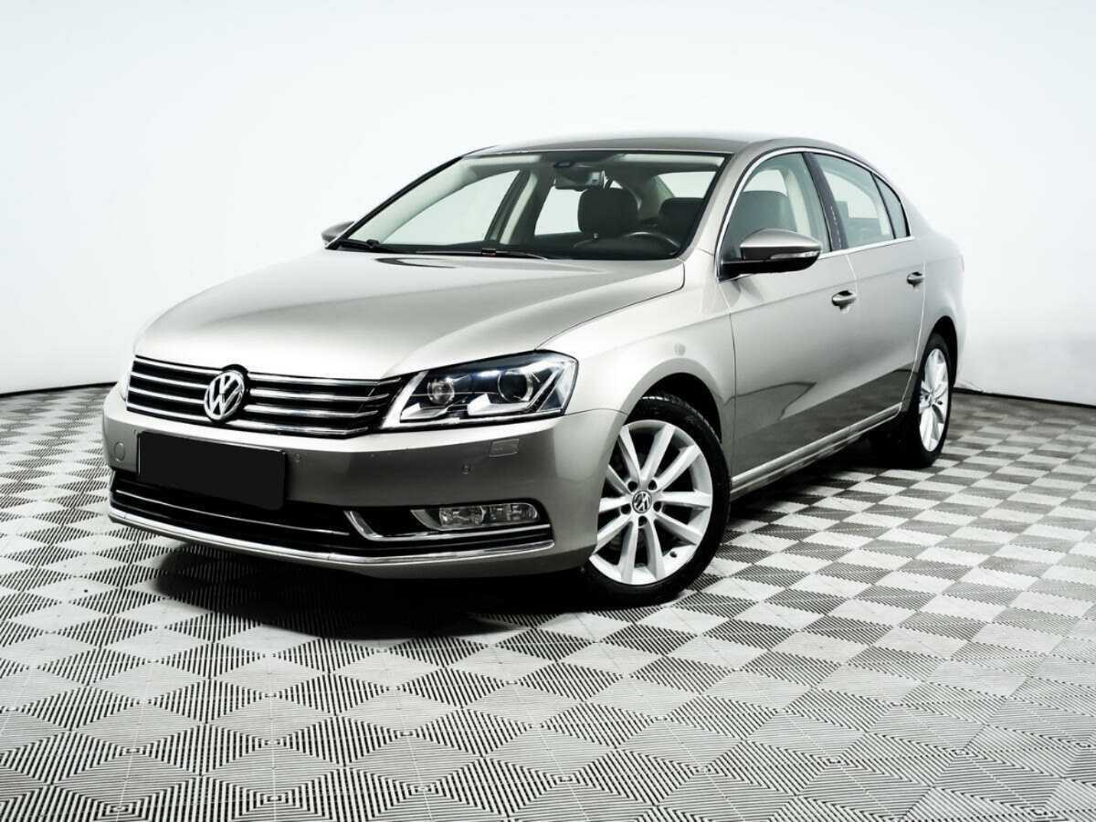 Volkswagen Passat, 2012 Фото №1