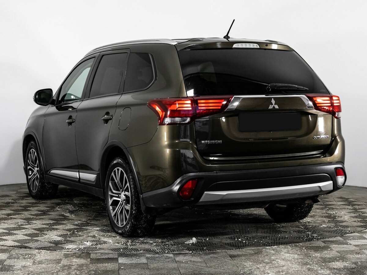 Mitsubishi Outlander III Рестайлинг 2, 2015 Фото №6